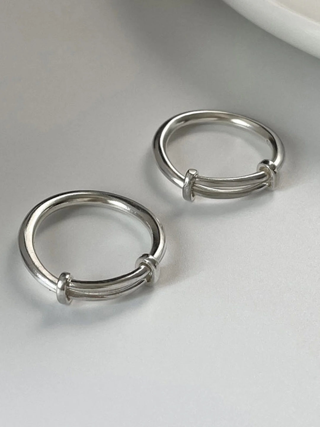 Vittoria™ | Minimalist Adjustable Ring