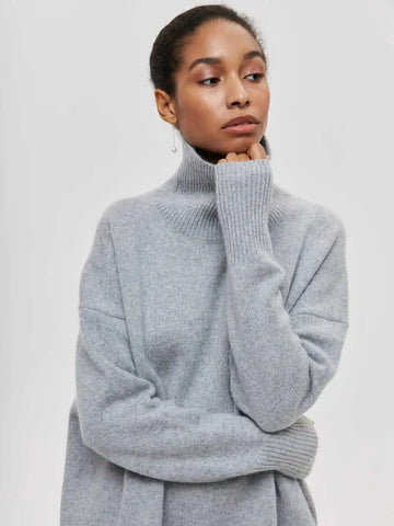 Vera | Elegant Oversized Turtleneck Knit Sweater