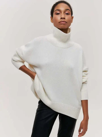 Vera | Elegant Oversized Turtleneck Knit Sweater