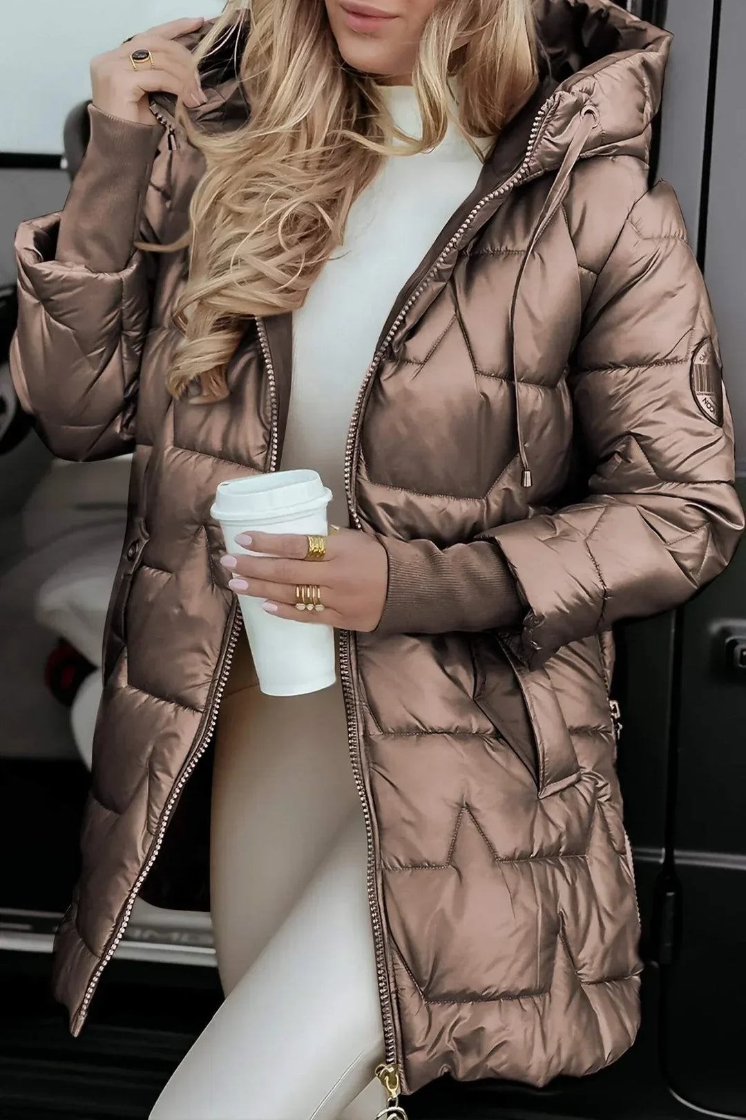 Elisiana | Stylish Winter Coat with Hood and Padding