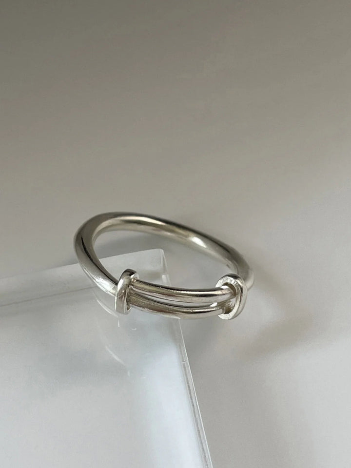 Vittoria™ | Minimalist Adjustable Ring